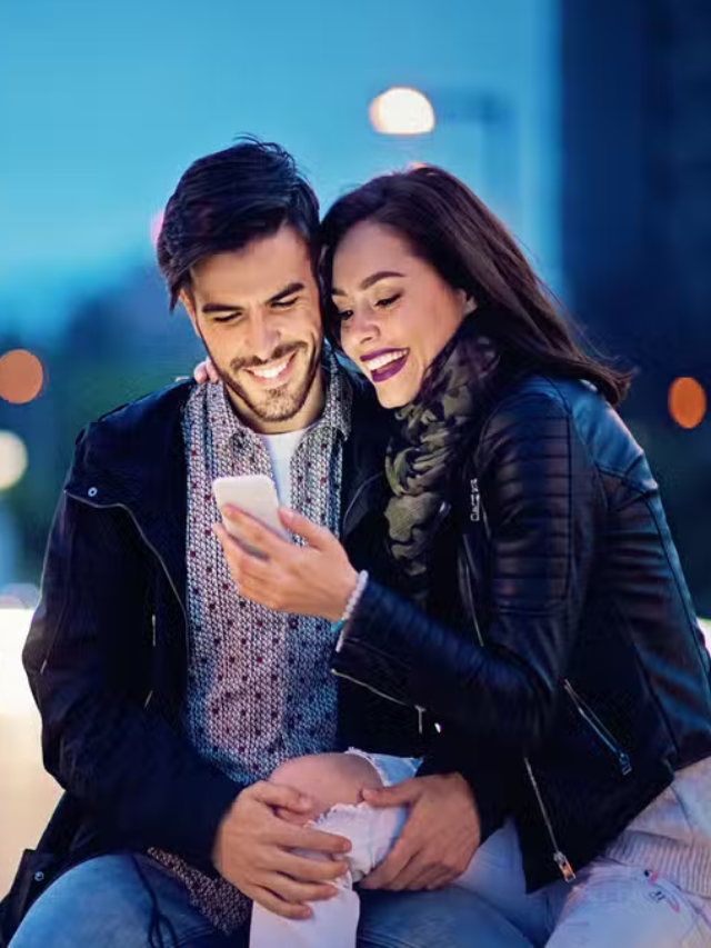 10 Signs That Shows a Man Loves You Deeply